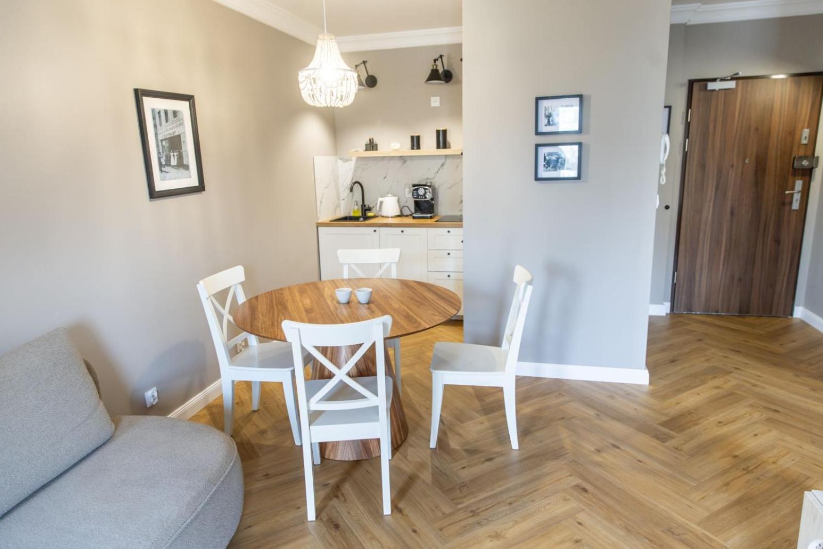 Solar Apartments I Stare Miasto 10Min I Priv Parking Free I Winda I Balkon Torun Exterior foto