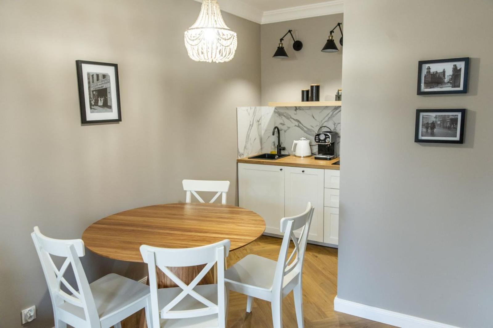 Solar Apartments I Stare Miasto 10Min I Priv Parking Free I Winda I Balkon Torun Exterior foto