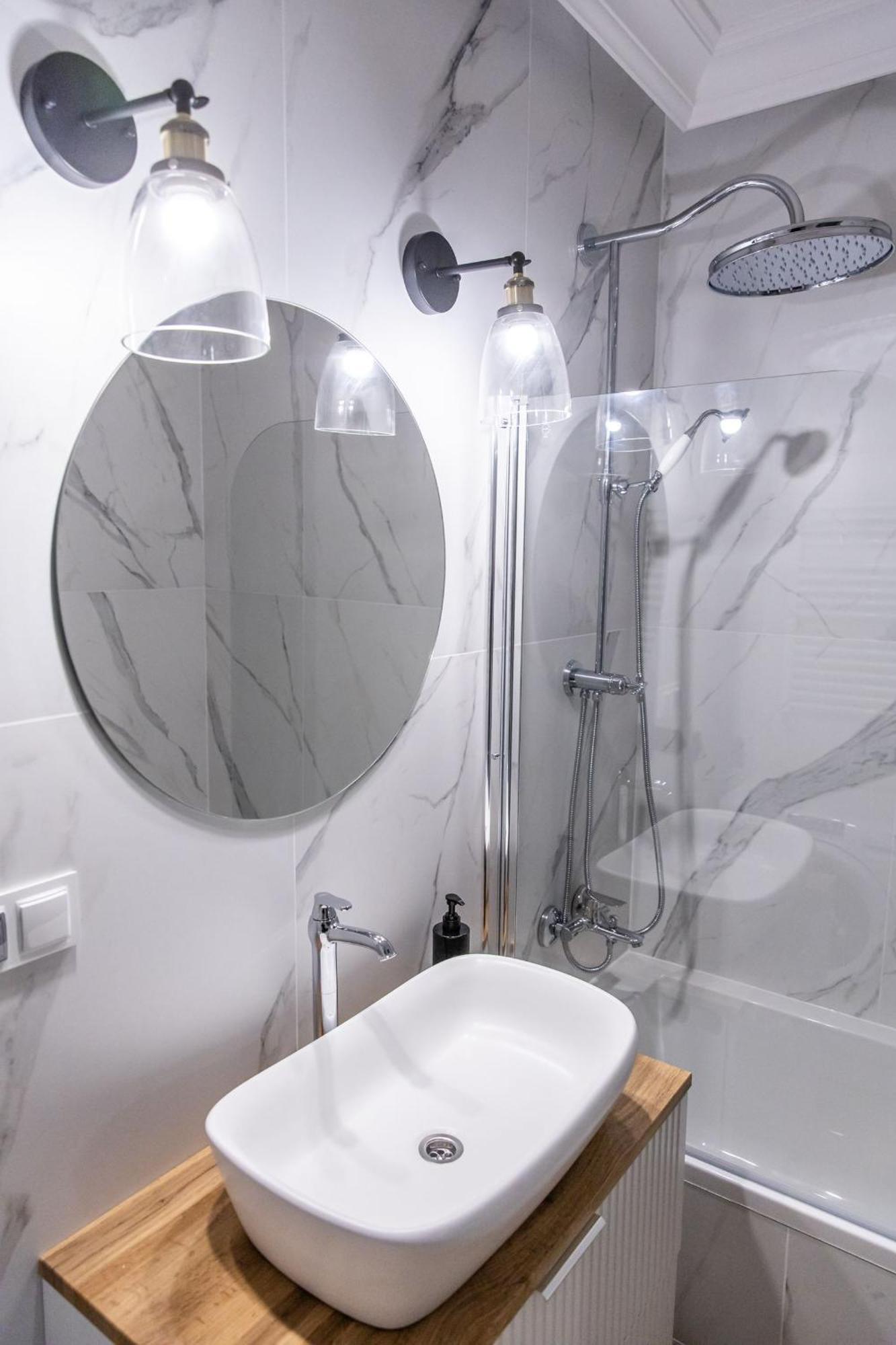 Solar Apartments I Stare Miasto 10Min I Priv Parking Free I Winda I Balkon Torun Exterior foto